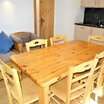 In By Slopes Apartment